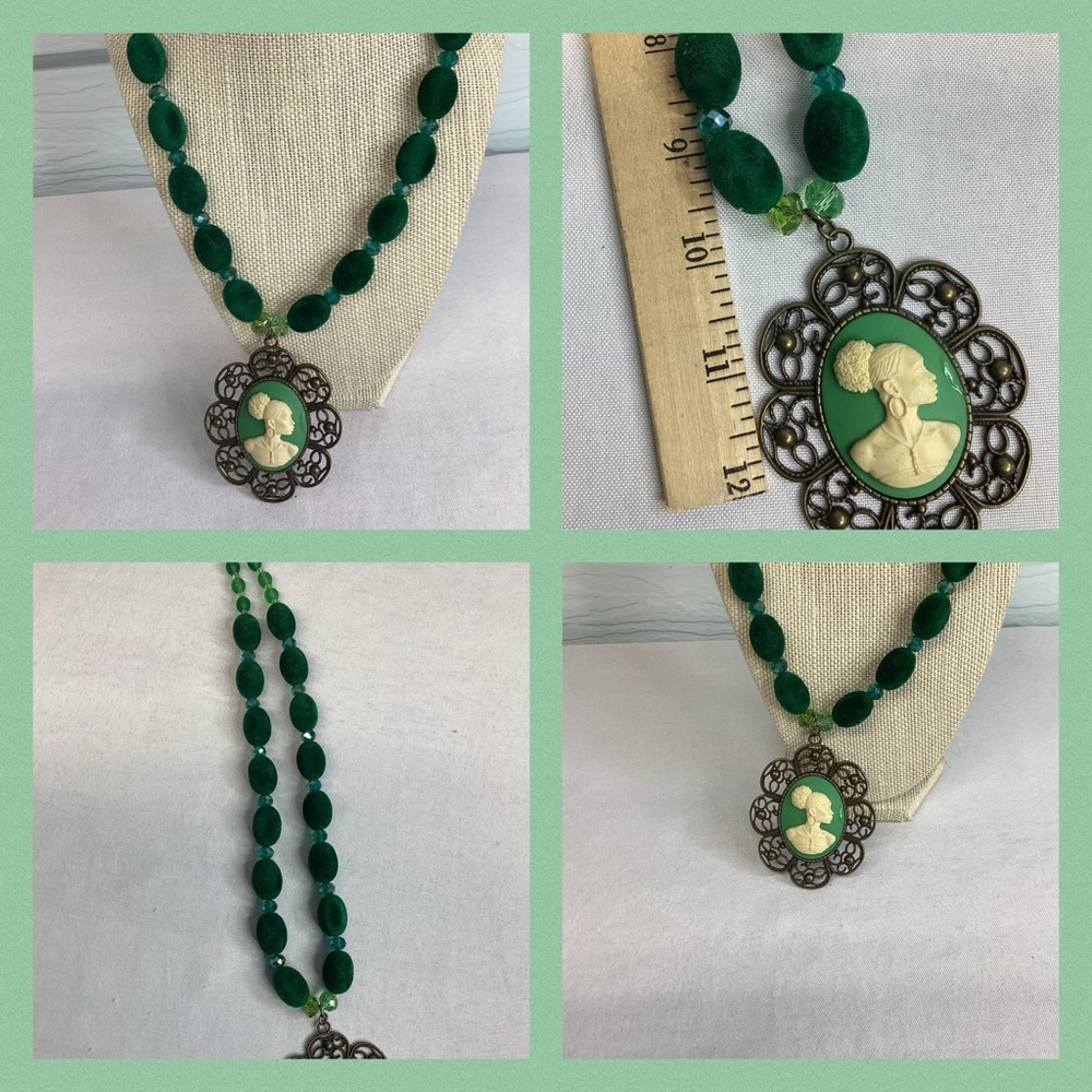 Green cameo necklace. - Picture 5 of 5